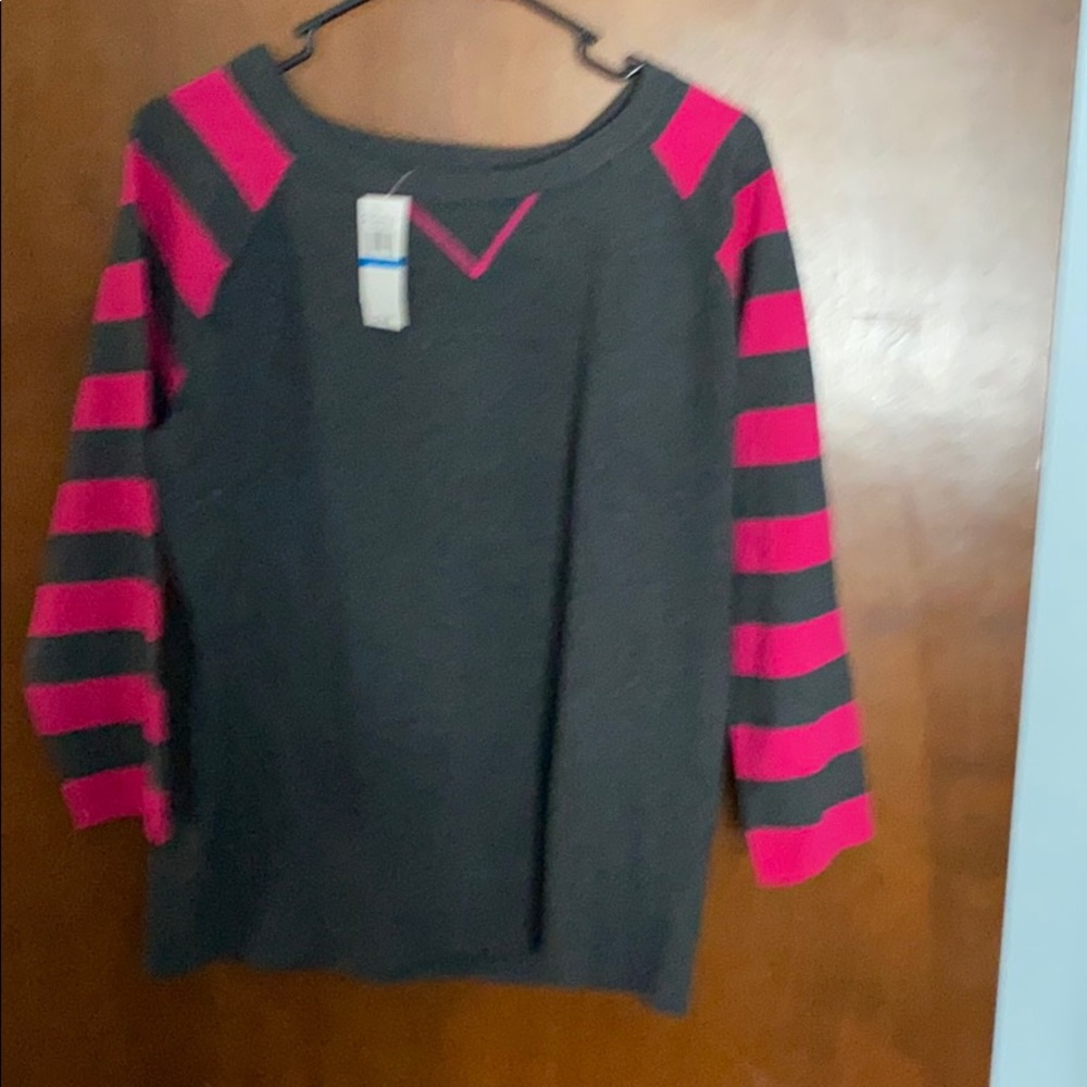 3/4 sleeved sweater